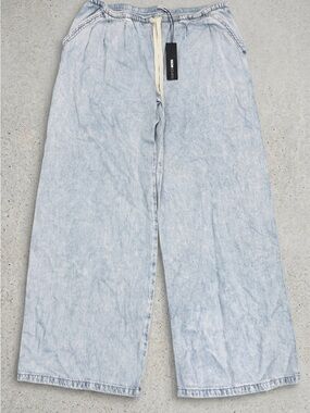 Fashion Nova Baeside Tie Waist Wide Leg Jeans - Light Wash